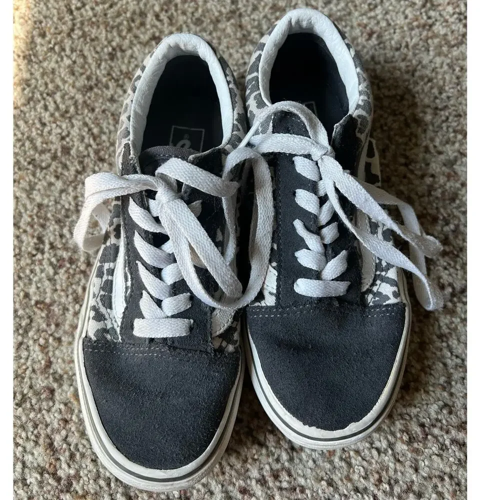 Vans low top